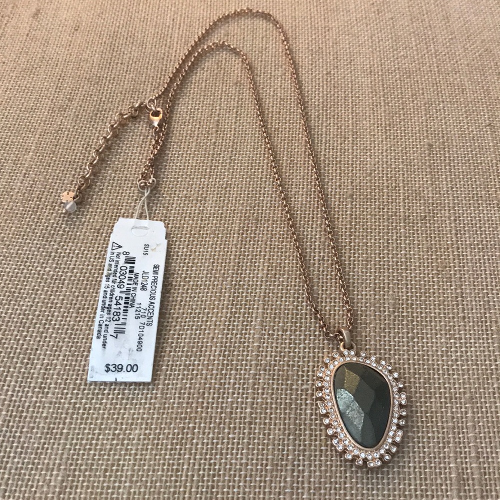 New faceted stone pendant necklace with bling - Picture 4 of 8